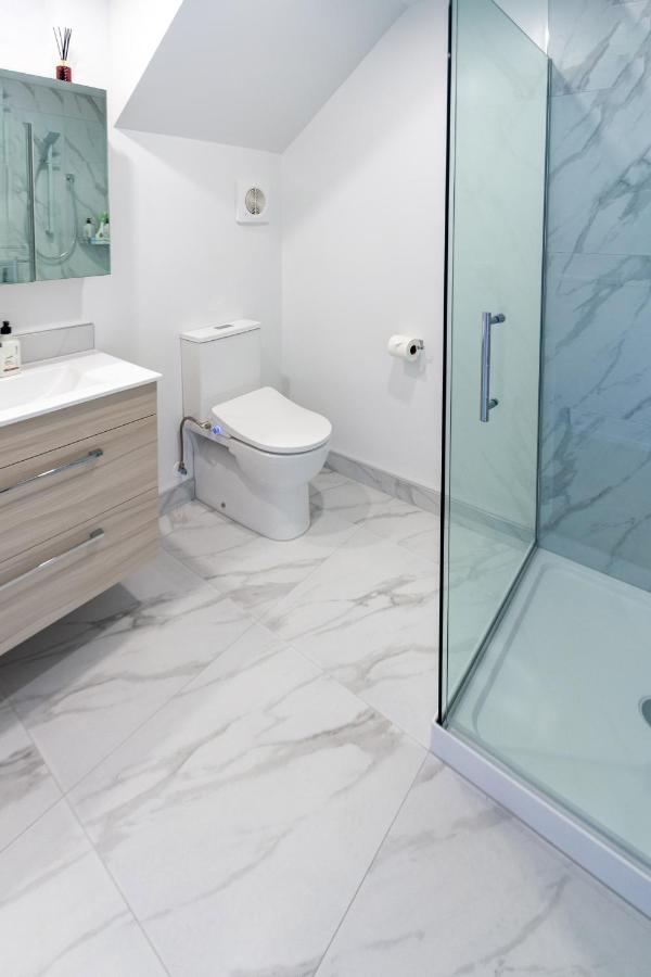 Urban Park Escape 2 Bed 2 Bath W/Carpark Διαμέρισμα Κράισττσερτς Εξωτερικό φωτογραφία