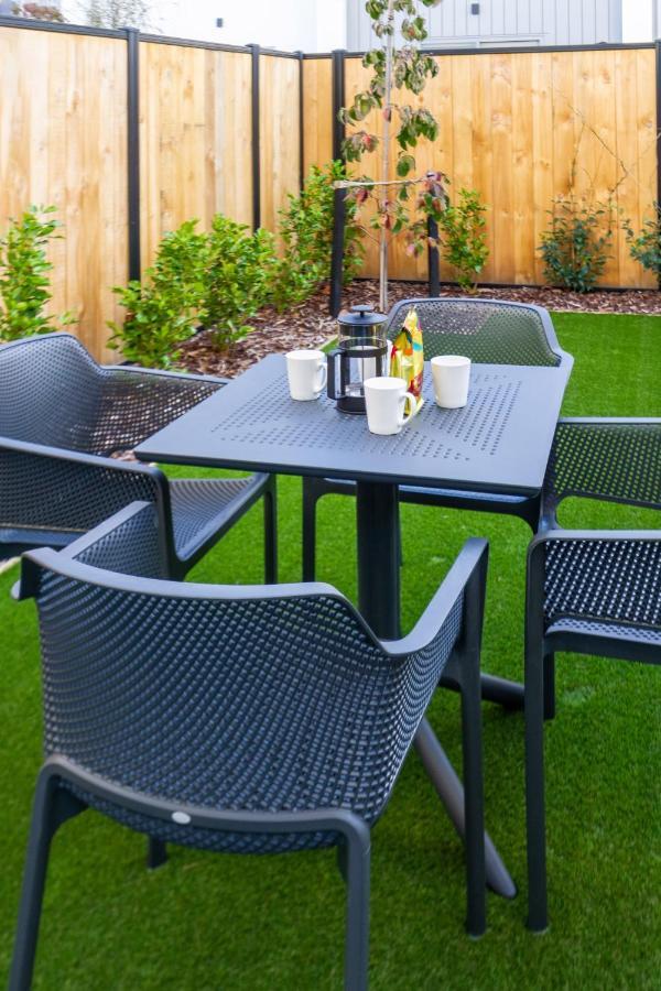 Urban Park Escape 2 Bed 2 Bath W/Carpark Διαμέρισμα Κράισττσερτς Εξωτερικό φωτογραφία