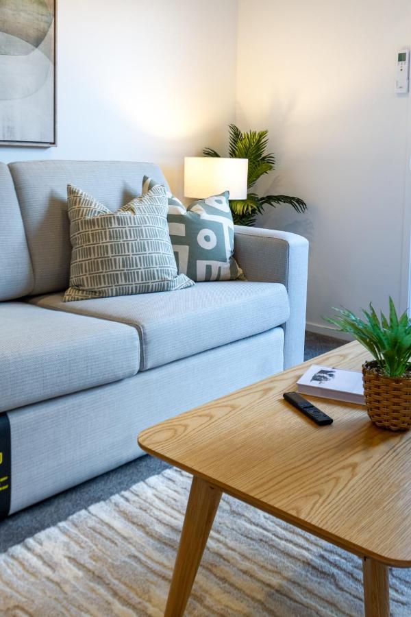 Urban Park Escape 2 Bed 2 Bath W/Carpark Διαμέρισμα Κράισττσερτς Εξωτερικό φωτογραφία