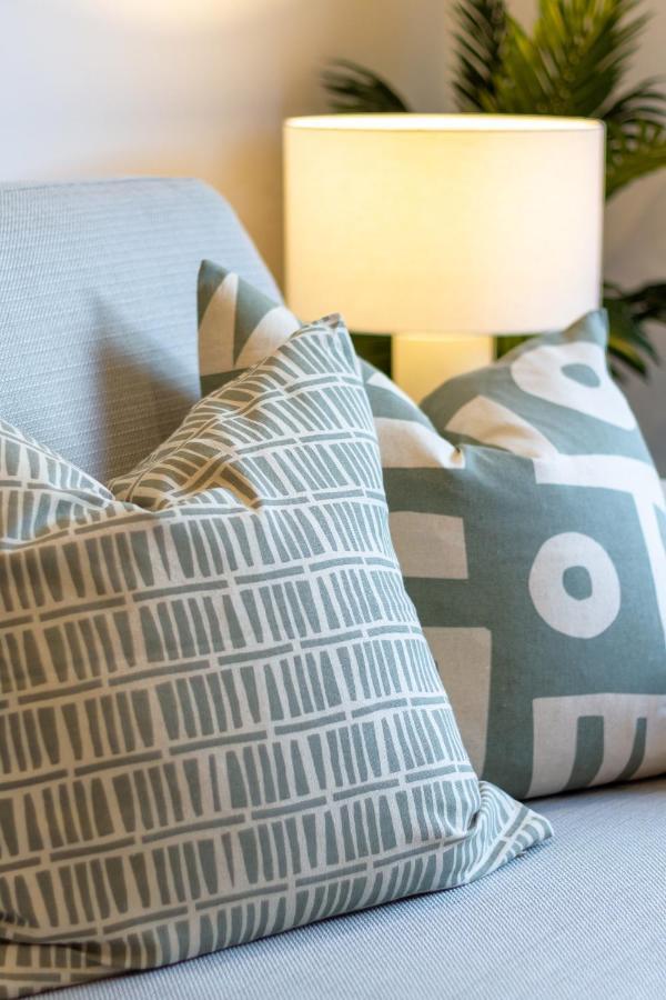 Urban Park Escape 2 Bed 2 Bath W/Carpark Διαμέρισμα Κράισττσερτς Εξωτερικό φωτογραφία